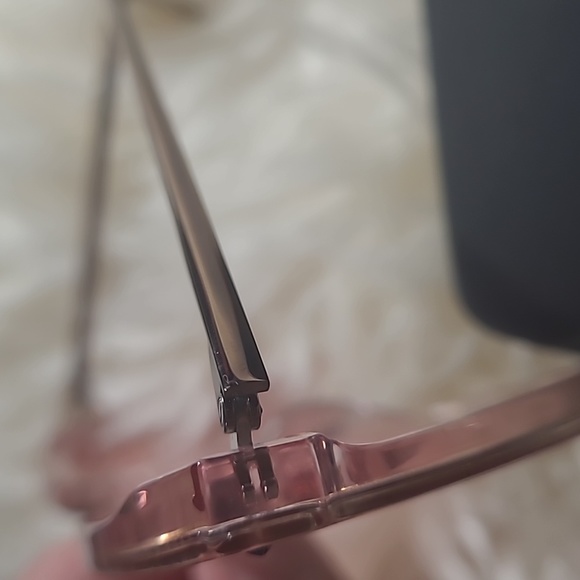 Rose Glasses - Picture 9 of 9